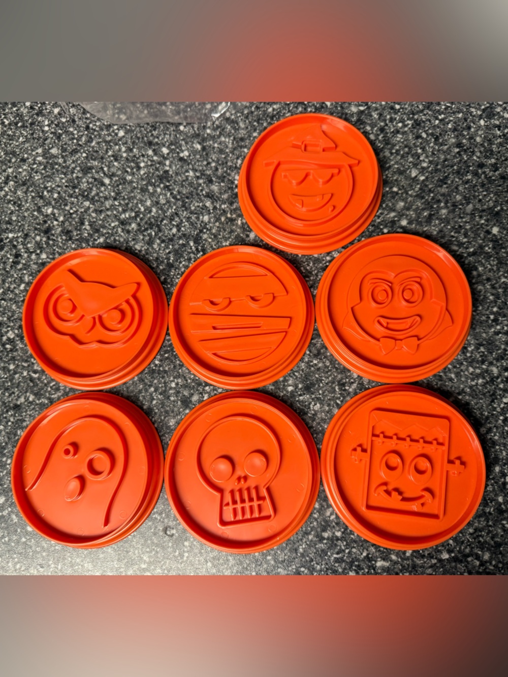 Pampered Chef Orange Halloween Cookie Cutters Stamp Set